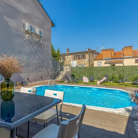 Deluxe Gladiators House - Parking Included