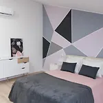 Apartament Deluxe Gladiators House - Parking Included Pula