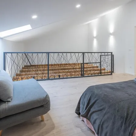 Deluxe Gladiators House - Parking Included Apartment